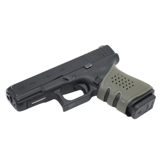 Universal rubber grip for handguns